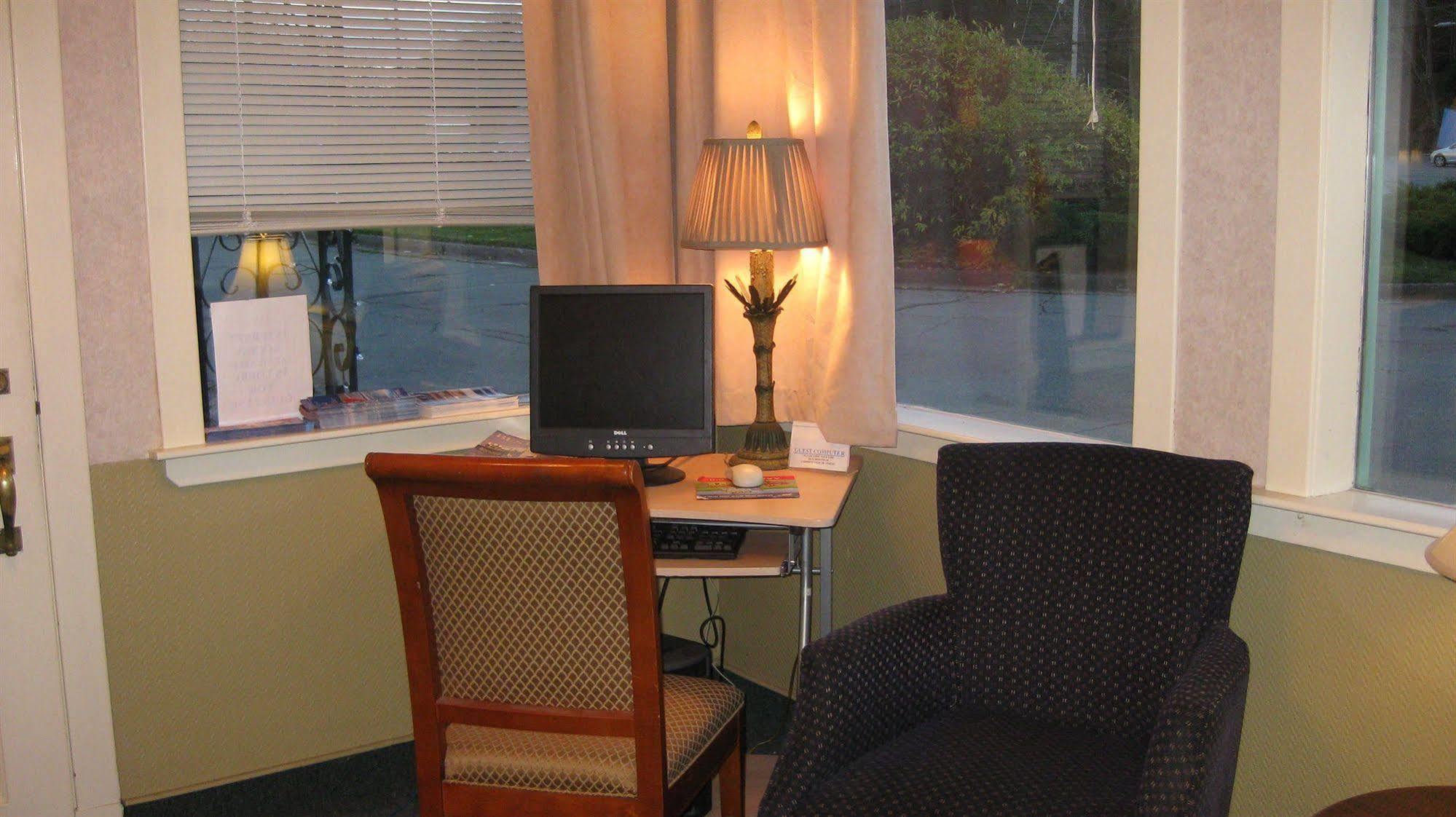 Esquire Motel Галіфакс Екстер'єр фото